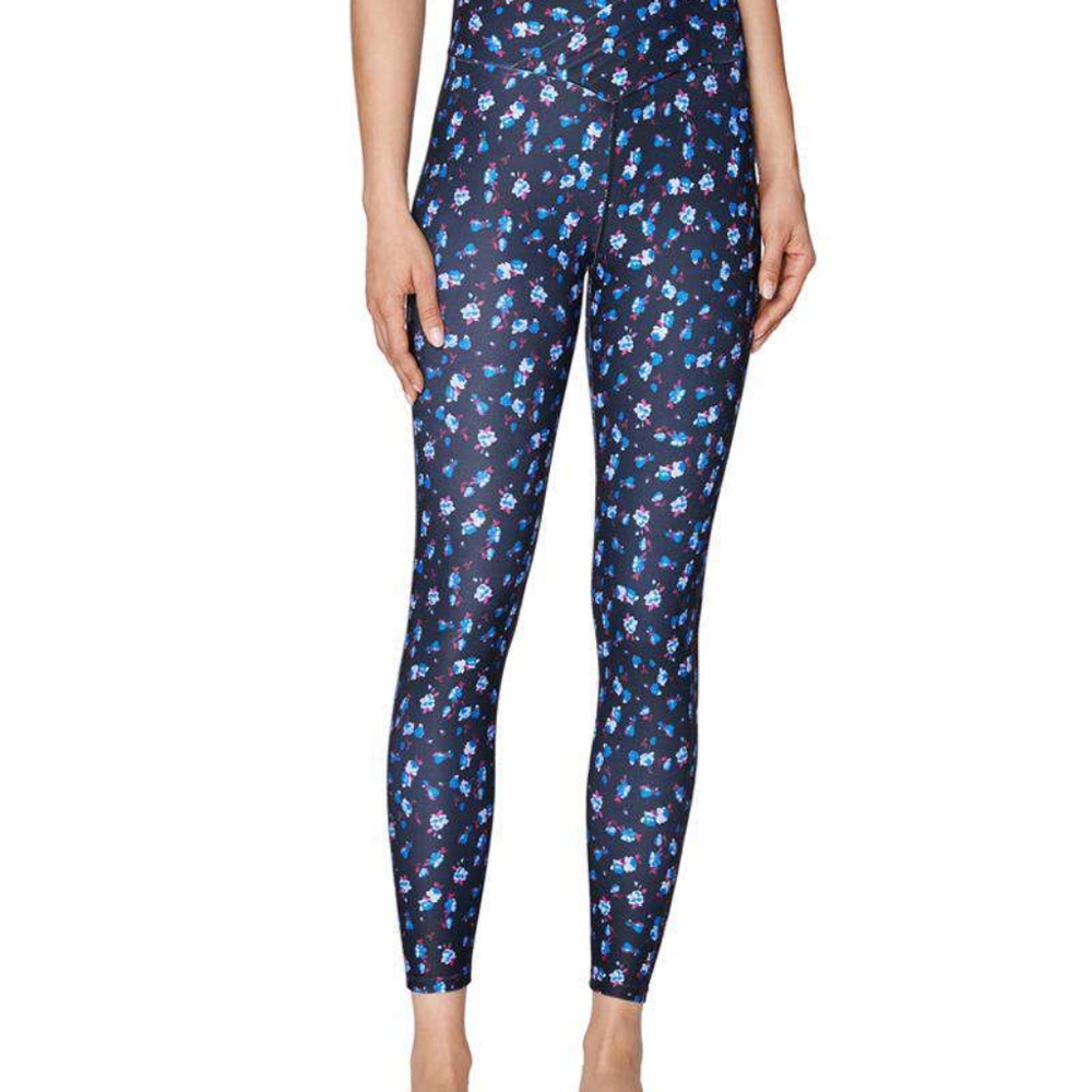 NWOT Betsey Johnson Performance athletic Leggings sz Small BLACK